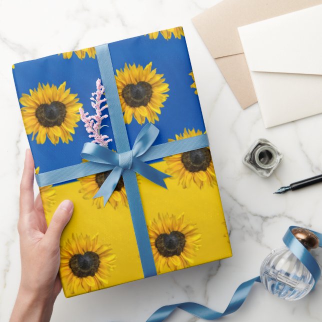 Papier Cadeau Tournesol de coeur sur bleu et jaune (Cadeaux)