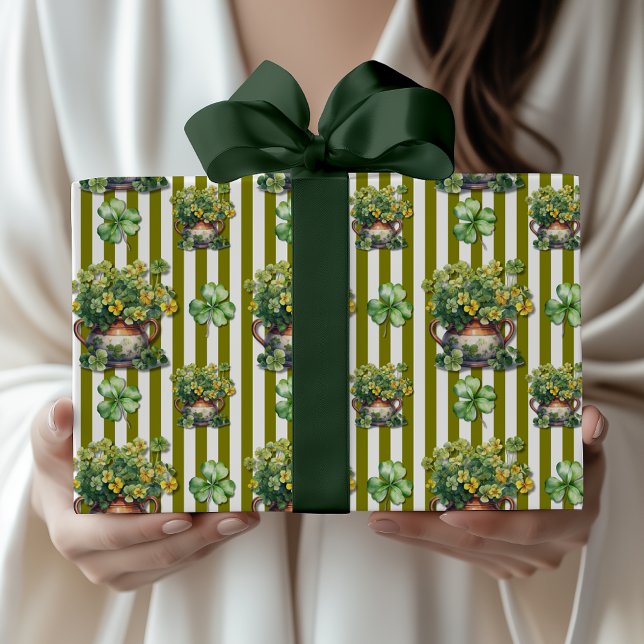 Papier Cadeau Trèfle rayé vert olive Pot Saint-Patrick (Créateur téléchargé)