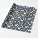 Papier Cadeau Unicornes de Noël amusants et Flamants roses Motif<br><div class="desc">Ce motif de vacances amusant et décalé propose des licornes,  des flamants roses et de délicieux plats comme des ananas et des beignets,  le tout dans un thème de Noël ! Ajoutez un peu de charme fantaisiste à vos décorations de vacances.</div>