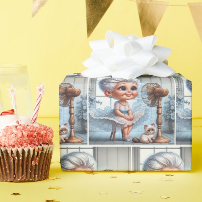Papier Cadeau Vieille Dame Se Rafraîchissant Devant un Ventilate (Fête d'anniversaire)
