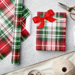 Papier Cadeau Vintage Red Green Plaid Foyer Lux Christmas<br><div class="desc">Élevez votre jeu cadeau avec notre papier d'emballage tartan vintage rouge et vert aquarelle. Ce papier d'emballage brillant et de haute qualité incarne le charme intemporel d'un décor de vacances classique tout en mêlant harmonieusement les thèmes vintage, rétro et agricole. Le traditionnel motif imprimé plaid, qui rappelle les nuits d'hiver...</div>