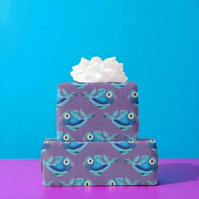Papier Cadeau Whimsical Coastal Blue Fish Motif (Blue fish gift wrap with purple background for ocean lovers.)