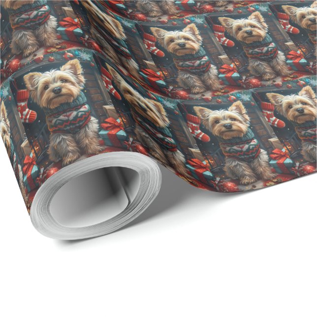 Papier Cadeau Yorkshire Terrier avec des cadeaux de Noël Cheminé (Coin rond)