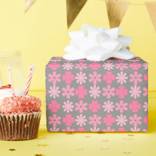 Papier d'emballage cadeau d'anniversaire à fleurs