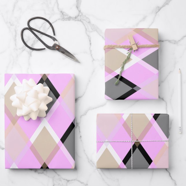 Papier d'emballage motif diamant lilas (Recto)