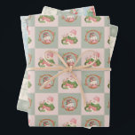 Papier d'enveloppement Festive Fun Christmas<br><div class="desc">Ce Fun Festive Christmas Wrapping Paper Pack comprend 3 designs uniques pour impressionner vos amis et votre famille cette année. Couleurs délicates,  flocons de neige,  camion Père Noël,  cadeaux et bonhommes de neige.</div>