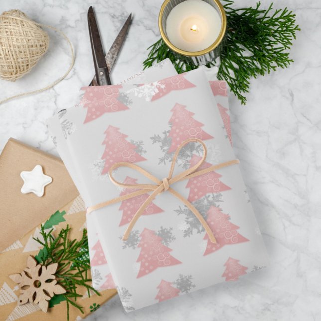 Papier d'enveloppement rose Festive de Noël (Pink Festive Christmas Tree Wrapping Paper Sheets)
