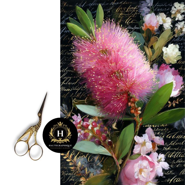 Papier Mousseline Brosse à fond rose et découpage à fleurs (Wrap Wine Bottles in Romantic Blooms)