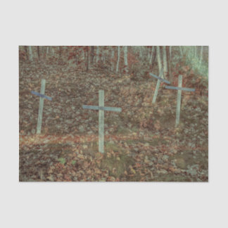 Papier Mousseline Croix de cimetière gothique sur feuilles d'automne