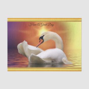 Papier Mousseline Cygne blanc dans un lac avec un coucher du soleil