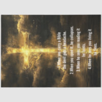Découpage Croix d'or percé à travers l'obscurité