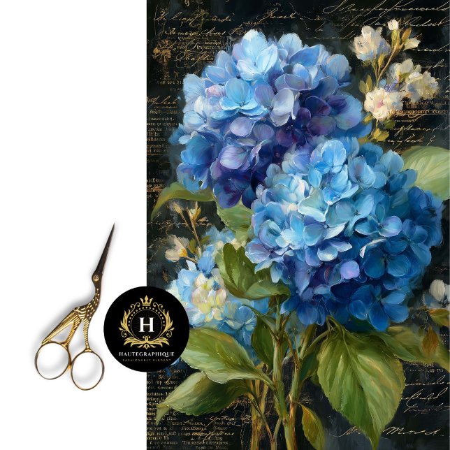 Papier Mousseline Découpage Floral Hydrangea Bleu (Give an Antique Dresser a Botanical Bloom.)