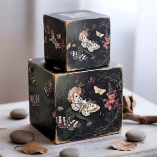 Papier Mousseline Decoupage Woodland Moth Illustration