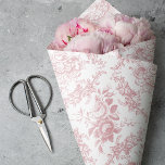 Papier Mousseline Élégante toile florale blanche et rose gravée<br><div class="desc">Elégant motif de toile florale rose pastel d'inspiration vintage avec roses,  vignes et parchemins sur un arrière - plan blanc. Motif peut être mis à niveau vers le haut ou vers le bas.</div>