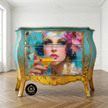 Femme Glamour Vintage avec Découpage de Cocktail