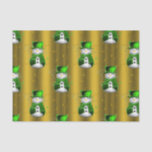Papier Mousseline Green Snowman sur Gold Christmas<br><div class="desc">Un papier de tissu de Noël très festif avec des petits bonhomme de neige fantaisistes habillés de chapeau et gilet en velours vert, entourés d'étoiles et de cordes dorées posées sur un arrière - plan doré coloré pour donner un véritable ascenseur à vos cadeaux de vacances et aux fêtes de...</div>