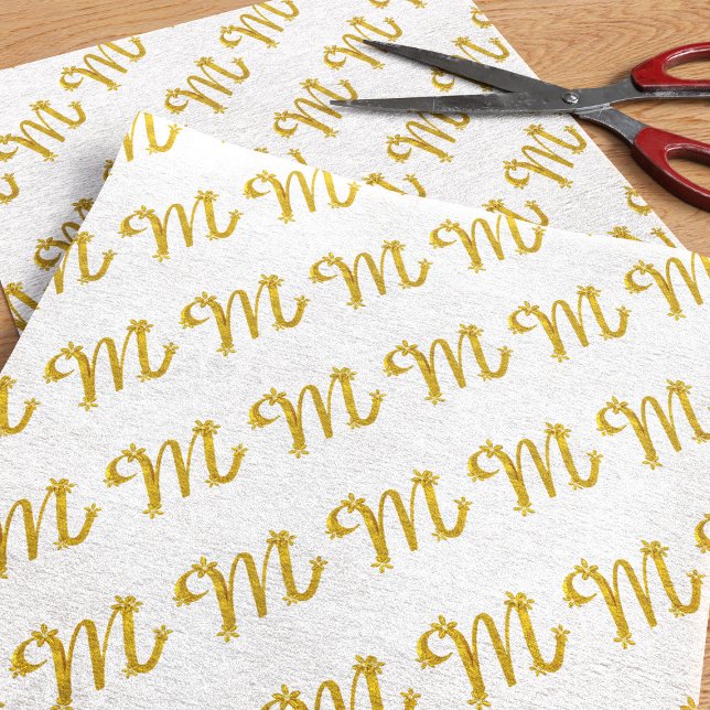 Papier Mousseline Lettre d'or M Monogramme Papier Tissu (White & gold letter M tissue paper perfect for your Mom or anyone who has a name that begins with M)