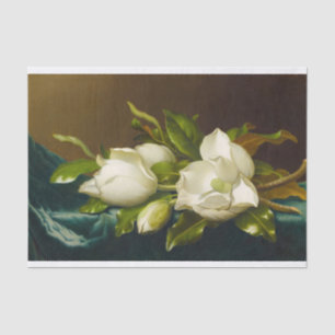 Papier Mousseline Magnolias sur tissu bleu clair en velours par M J 
