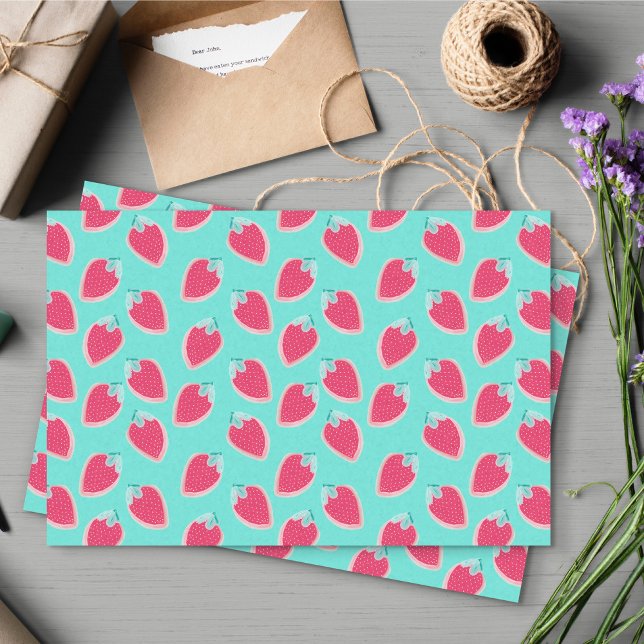 Papier Mousseline Motif de fruits de fraise cuite (Blue and Pink Strawberry Pattern Tissue Paper Sheets)