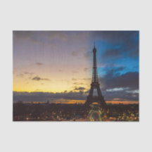 Nuit au jour le jour sur la tour Eiffel du Trocade