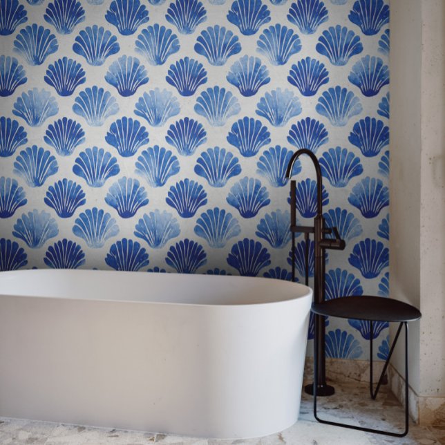 Papier Peint Aquarelle moderne Coquillages Bleus Décor (Bring oceanic serenity to your bathroom with this modern coastal wallpaper.)