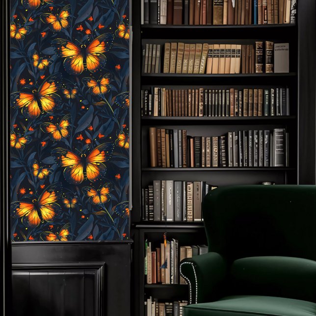 Papier Peint Dark Academia Petites papillons brillants (Dark Academia Small Glowing Butterflies Wallpaper in a library.)