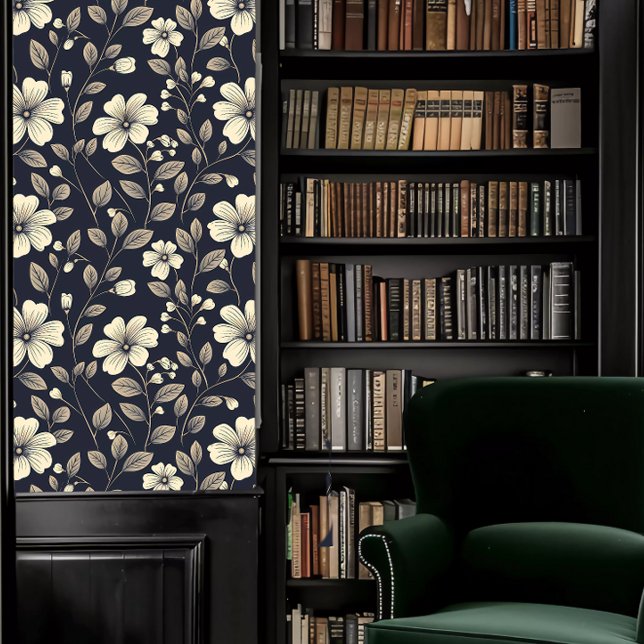 Papier Peint Fleurs beiges foncées de l'Academia sur bleu (Dark Academia Beige Flowers on Blue Wallpaper in a library.)