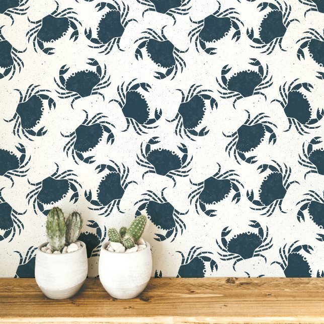 Papier Peint Motif côtier bleu indigo et blanc Crabe (Indigo blue and white Lino block print style crab crustacean peel and stick wallpaper)
