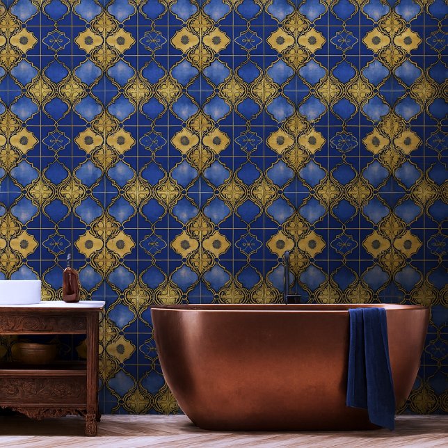 Papier Peint Quatrefoils Motifs Trellis marocains Or Bleu (Moroccan tile pattern blue and goldenrod Mediterranean look bathroom wallpaper.)