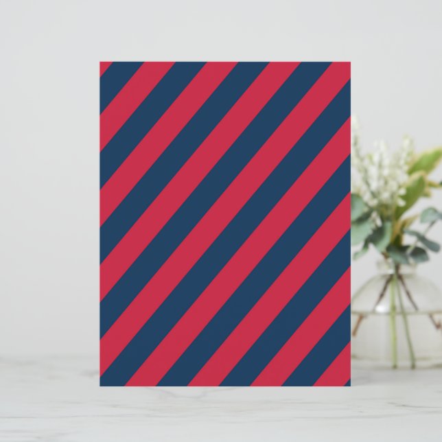 Papier scrapbooking rayures diagonales bleu royal  (Debout devant)
