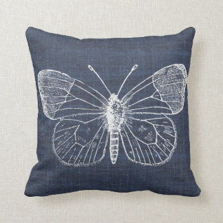 Papillon blanc sur le coussin 2 d'indigo