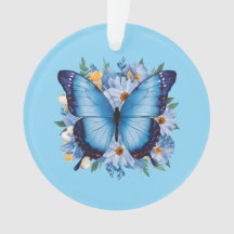 Papillon bleu gracieux sur floral