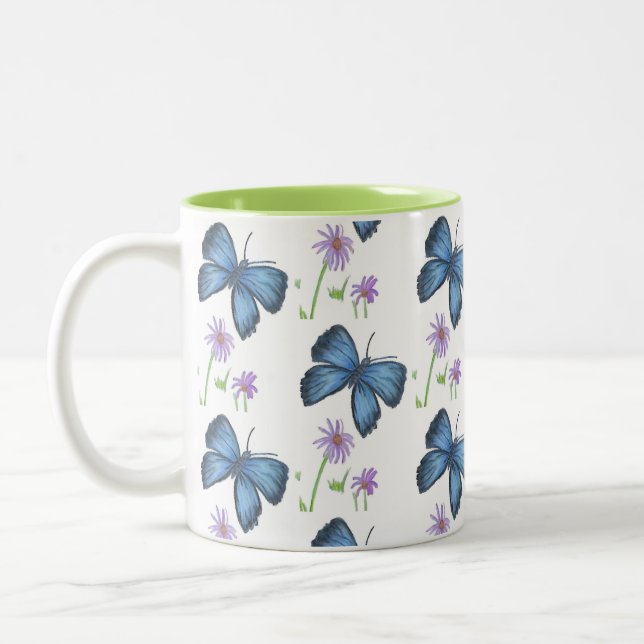 Papillon et Mug de café à fleurs (Gauche)