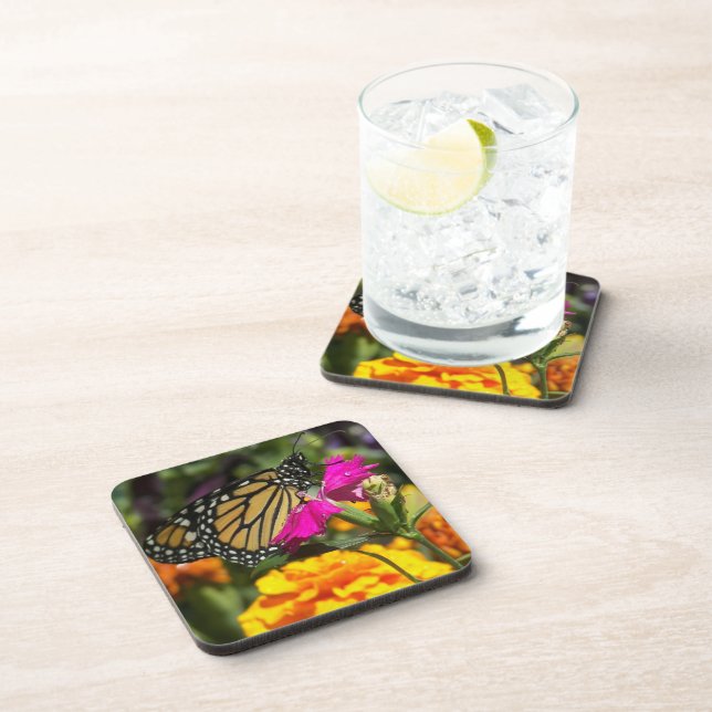 Papillon monarque sur le dessous de verre de marig (Côté Droit)