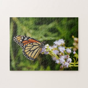 Papillon Monarque sur le Puzzle Fleur sauvage
