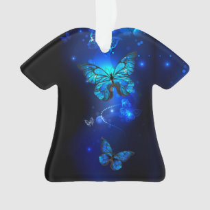 Papillon Morpho sur fond sombre