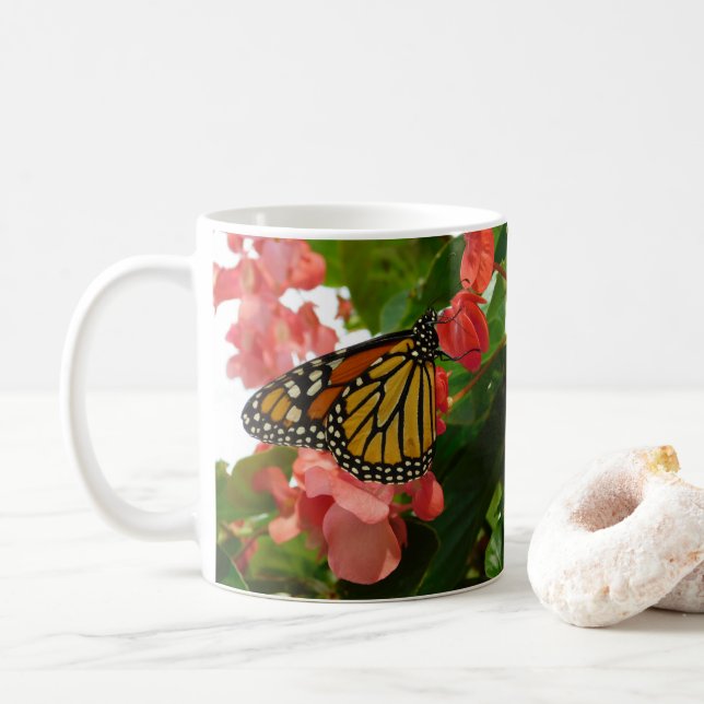 Papillon sur Mug Fleurs Rouges (Avec donut)