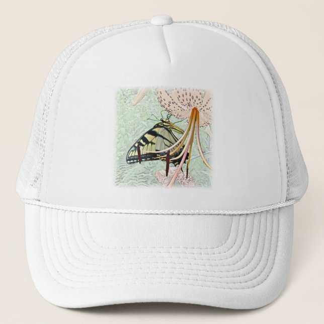 Papillon Tiger Swallowtail sur le Casquette de Tur (Devant)
