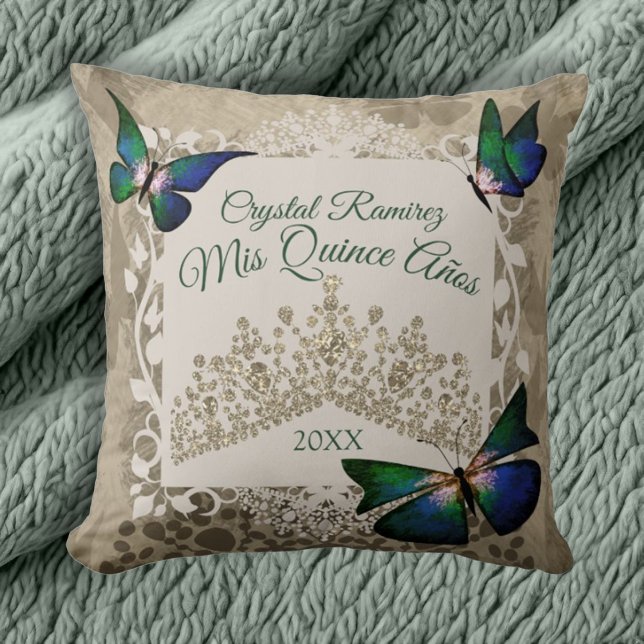 Papillons verts, Gold Tiara Quinceanera Coussin (Vintage beige, green, gold quinceanera throw pillow, gold tiara crown and butterflies)
