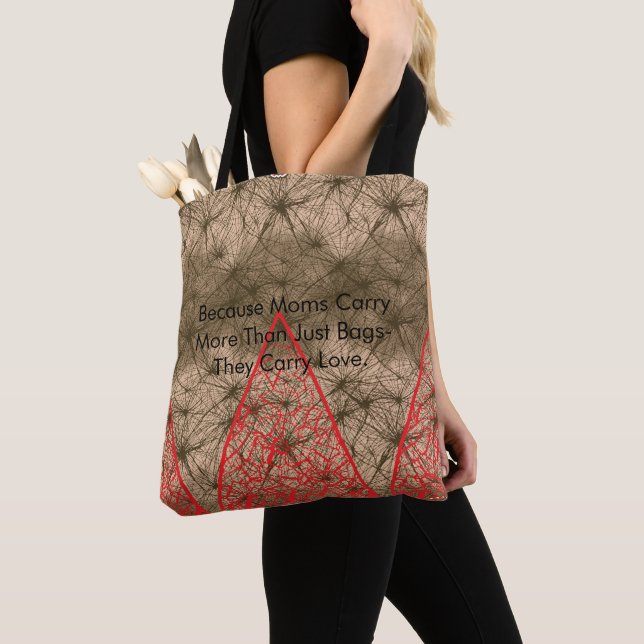 Parce Que Les Mères Portent Plus Que Des Sacs (De près)