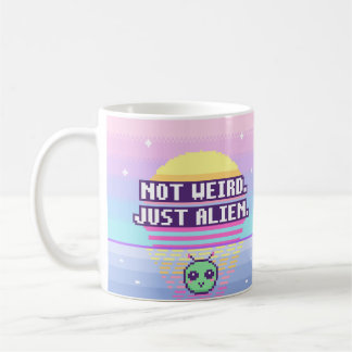 Pas bizarre. Juste extraterrestre. Mug Pixel Neuro