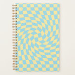 Pastel jaune bleu dépoli À damiers tableau de bord<br><div class="desc">Chaussures cool déformées en bleu clair pastel et jaune pastel. Un joli design de damier psychédélique rétro qui vous emmène au pays des merveilles.</div>