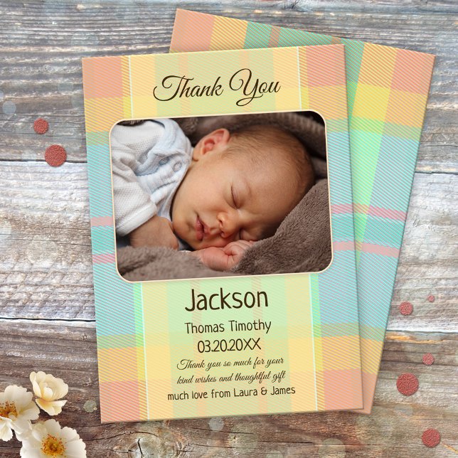 Pastel Plaid Baby Photo Carte de remerciements (Gender neutral baby Thank You card with a photo of your own baby on a multicolored pastel plaid)