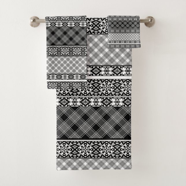 Patchwork rayé noir et blanc avec dentelle (En situation)