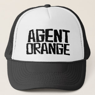 Patin punk "battu" de casquette de logo d'Agent