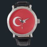 Patriotique, montre spéciale avec Drapeau de Turqu<br><div class="desc">Ajoutez une touche de fierté turque à votre collection d'accessoires avec notre montre exclusive à main avec le drapeau de la Turquie! Réalisée avec une attention minutieuse aux détails, cette montre à main est plus qu’un simple garde-temps, c’est une célébration du riche patrimoine et de l’identité culturelle de la Turquie....</div>