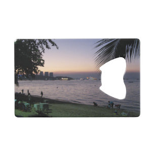 Pattaya Beach Sunset ... Chonburi, Thaïlande