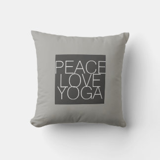 peace love yoga citation coussin sur gris