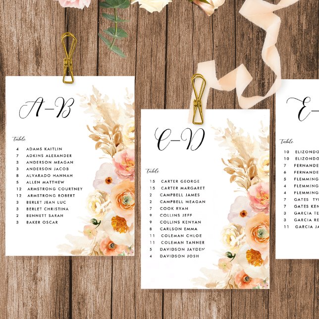 Peach Floral Seins Plan Cartes avec nom d'invité (Créateur téléchargé)