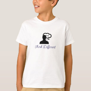 Pensez à différents T-shirts Slogan Stylish Boys